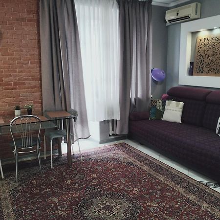Apartment On 8 Marta Nikolayev Luaran gambar